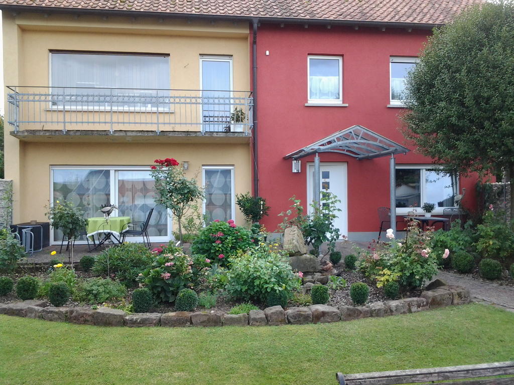 Ferienhaus Schloss-Garten 카펠렌-드루스와일러 외부 사진
